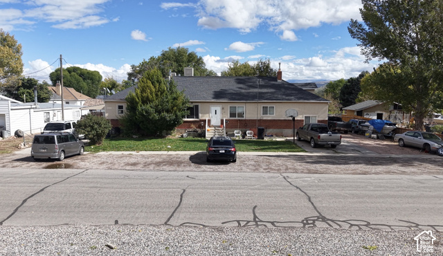 66 N 400 E
                     MLS #2191040