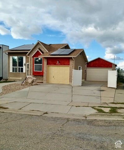 2900 W 5650 S, Roy UT 84067
