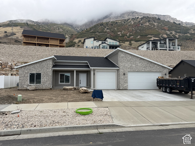 3040 N Mountain Rd #216
                     MLS #2191100