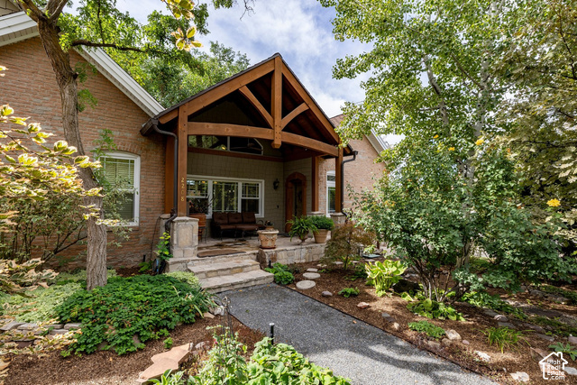 2208 E Keller Ln
                     MLS #2191159