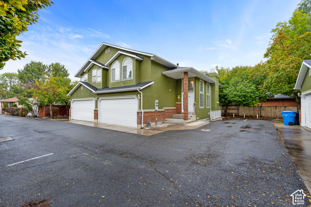 1138 E Elgin Ave
                     MLS #2191186