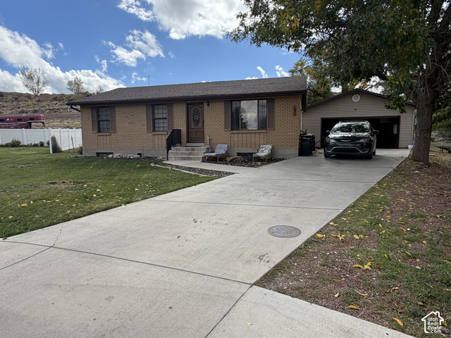 638 S Aspen Cir
                     MLS #2191201