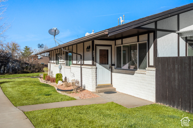 991 S Three Fountains Dr
                     MLS #2191392