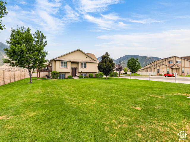2933 E Somerset Dr
                     MLS #2191433