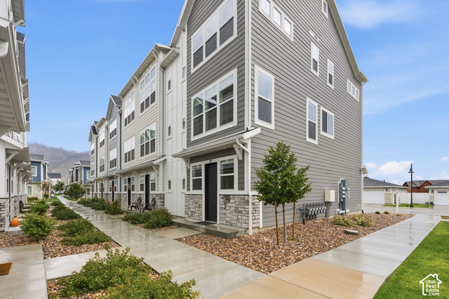 247 E 1825 N #12
                     MLS #2191470