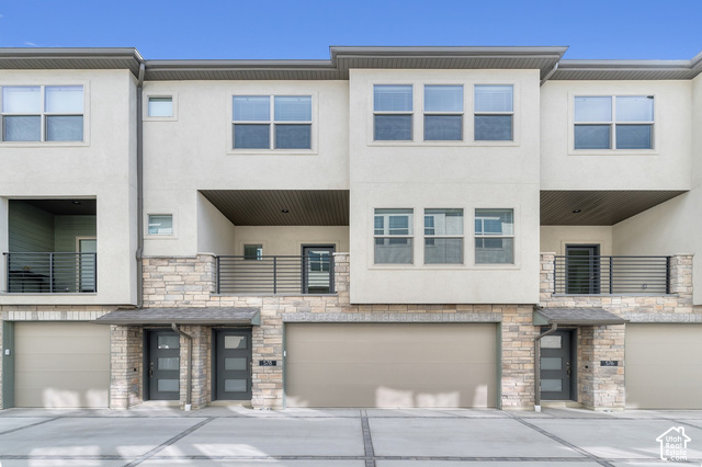 Main photo for 578 N Buffalo Grass Ln