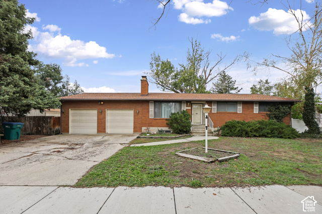 9456 David St
