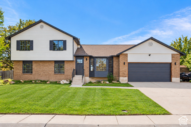 3353 W PORTER CIR, West Jordan UT 84084