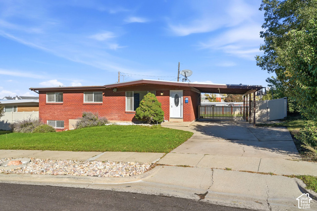 447 E 550 S
                     MLS #2191815