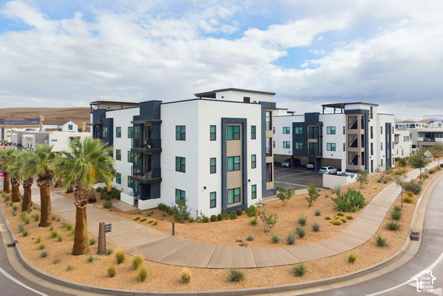 961 W Akoya Pearl St #201
                     MLS #2191883