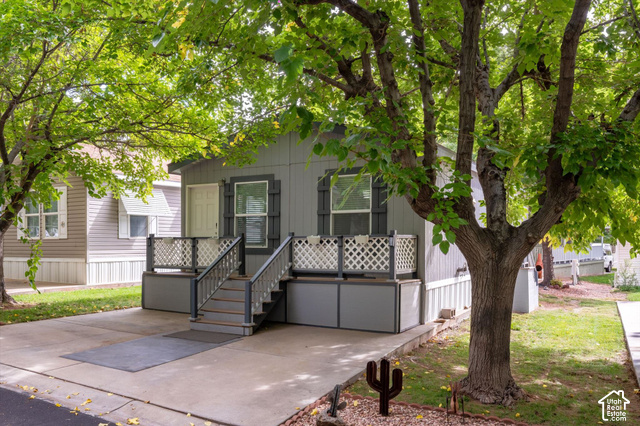 Main photo for 60  Cottonwood Ln