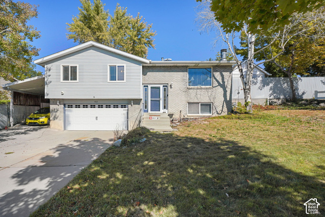 812 W River Glen Dr
                     MLS #2192064