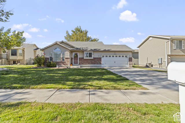 1501 N 2225 W
                     MLS #2192080