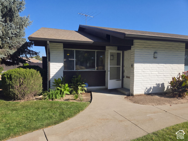 1005 EASTGATE RD, Murray UT 84117
