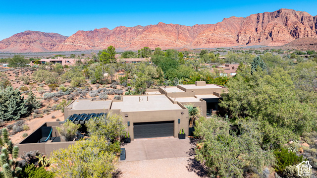 1114 W Two Moons Cir
                     MLS #2192192
