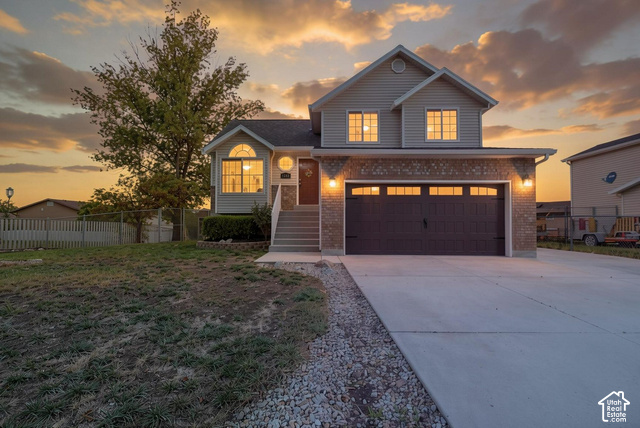 1261 N Quincy Ave
                     MLS #2192289