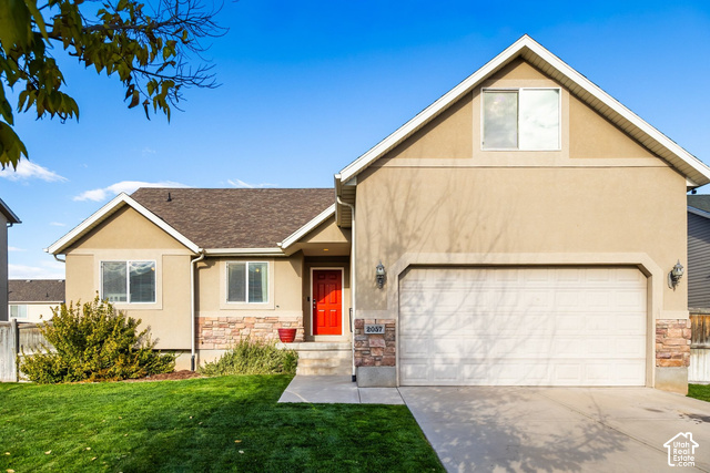2057 E Ficus Way
                     MLS #2192533