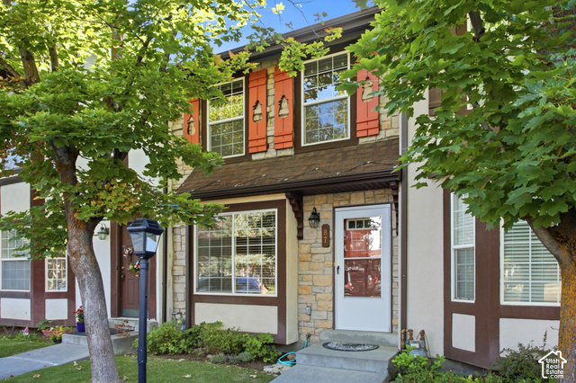 87 S Geneva Dr
                     MLS #2192546
