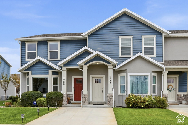 Main photo for 1702 E Stone Way