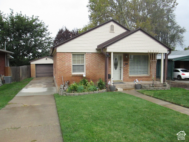 2337  Iowa Ave
                     MLS #2192824