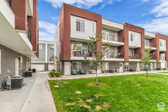653 S 450 E, Clearfield UT 84015