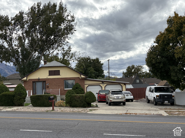 688 E 300 S
                     MLS #2192982