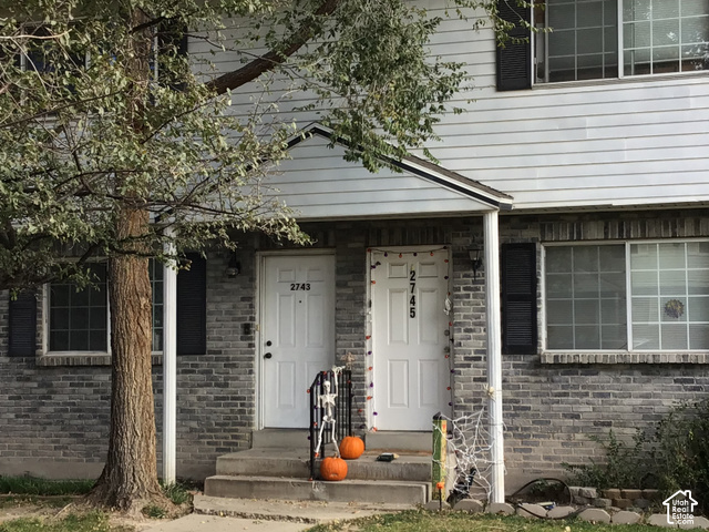 Main photo for 2743 S Centerbrook Dr