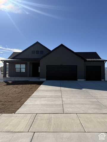 Main photo for 853 W Cherry St
