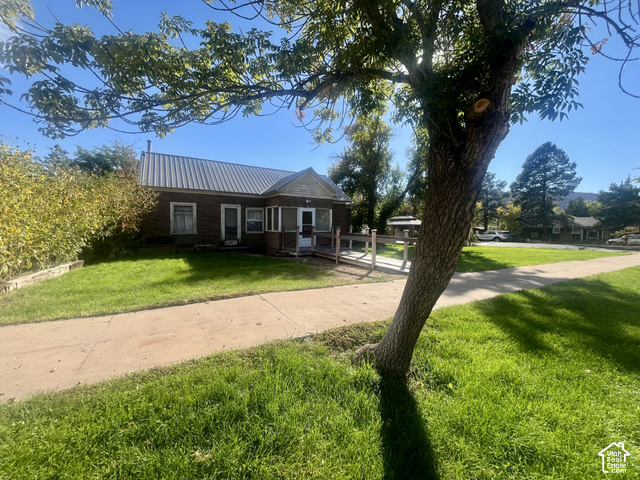 252 E 100 N
                     MLS #2193292