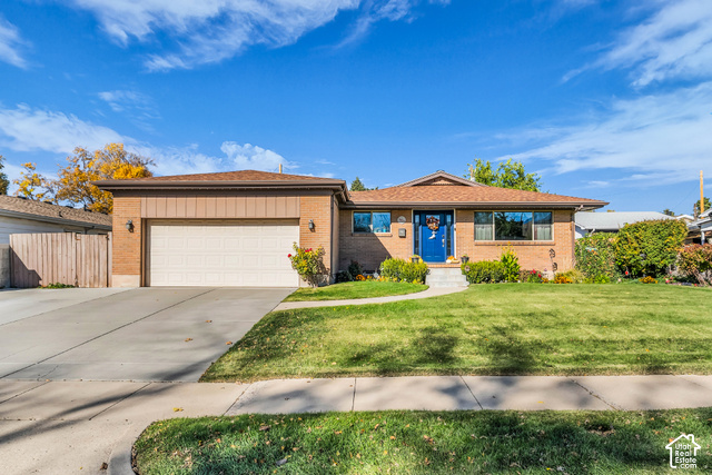 1403 E Linda Rosa Ave
                     MLS #2193383