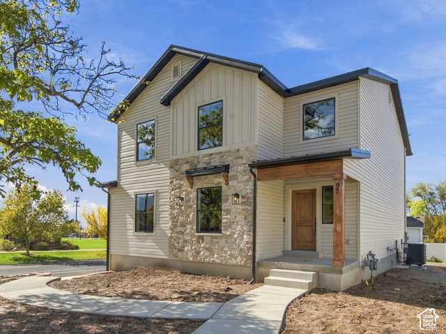 97 E Crestwood
                     MLS #2193582