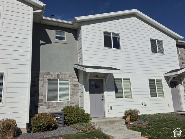 440 E Canfield Dr
                     MLS #2193605