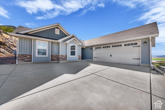 3257  Kingsbury
                     MLS #2193696