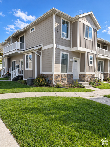 Main photo for 1789  E Skyline Dr #h1