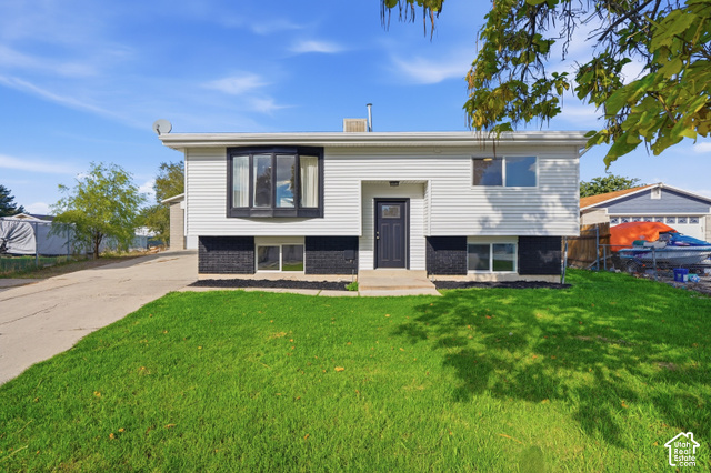 Main photo for 4502 W Windcrest Cir
