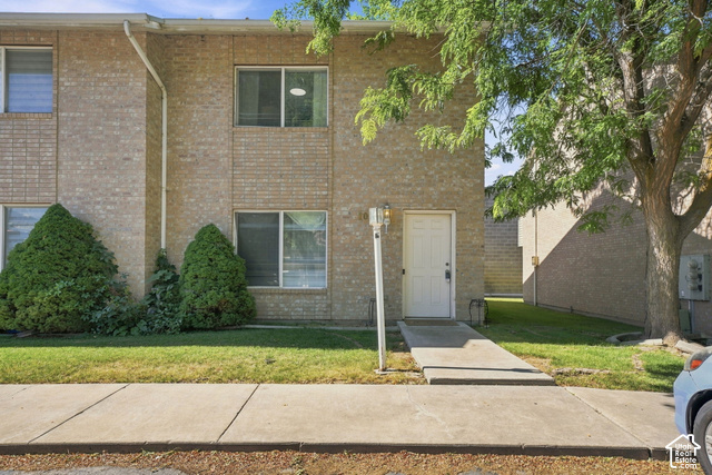 203 N Geneva Rd #10
                     MLS #2193841