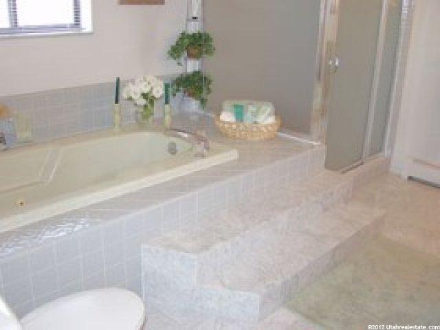 8887 Taft Hill Ct, Sandy, UT 84093 — photo 8