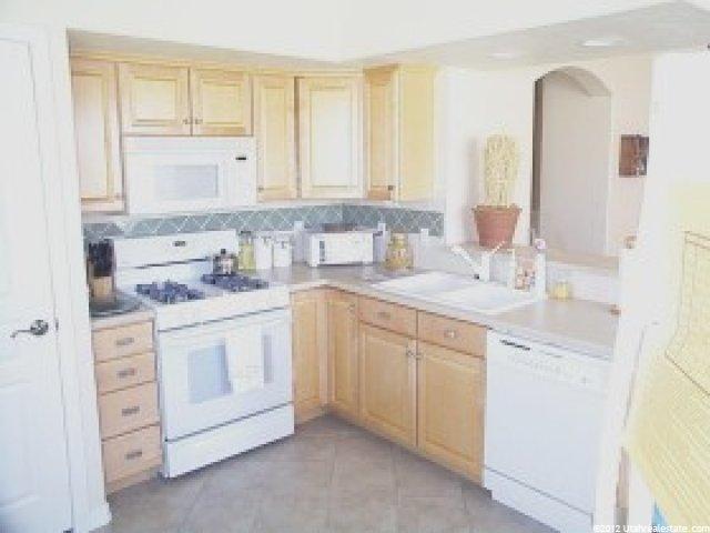 963 Courtyard Ln #71, Centerville, UT 84014 — photo 3