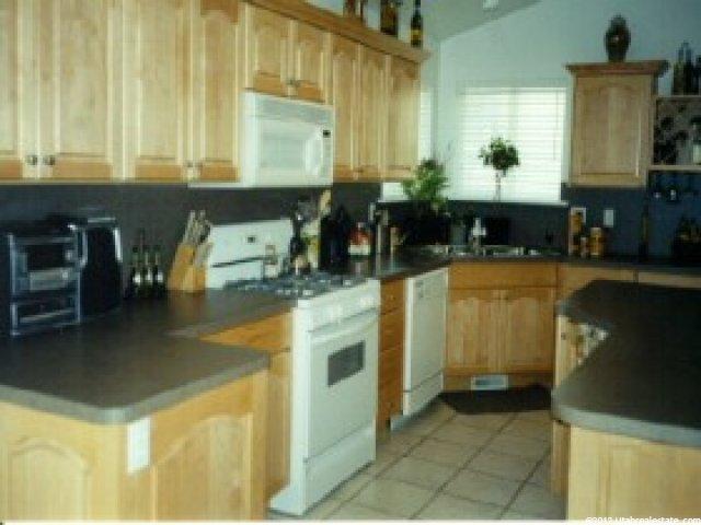 7884 S 1900 E, South Weber, UT 84405 — photo 3