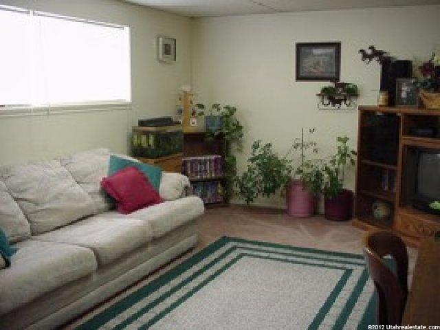 1947 N 630 W, Clinton, UT 84015 — photo 4