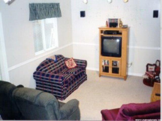 1027 N 2825 W, Layton, UT 84041 — photo 2