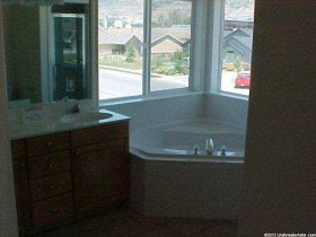 556 W 1400 N, West Bountiful, UT 84087 — photo 7