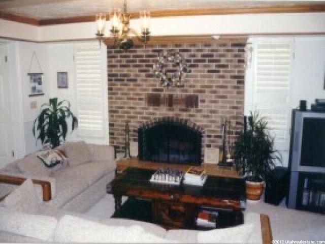 2 Shadow Wood Ln, Sandy, UT 84092 — photo 5