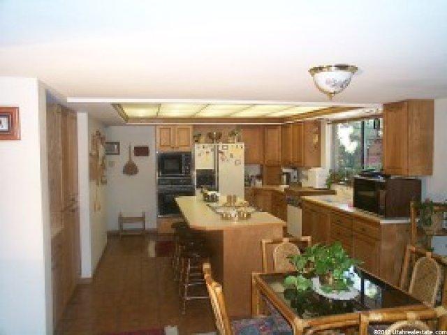 9699 Kelly Brook Dr, Sandy, UT 84092 — photo 4