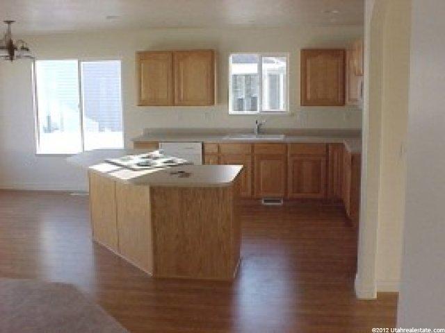 569 W 1400 N, West Bountiful, UT 84087 — photo 2