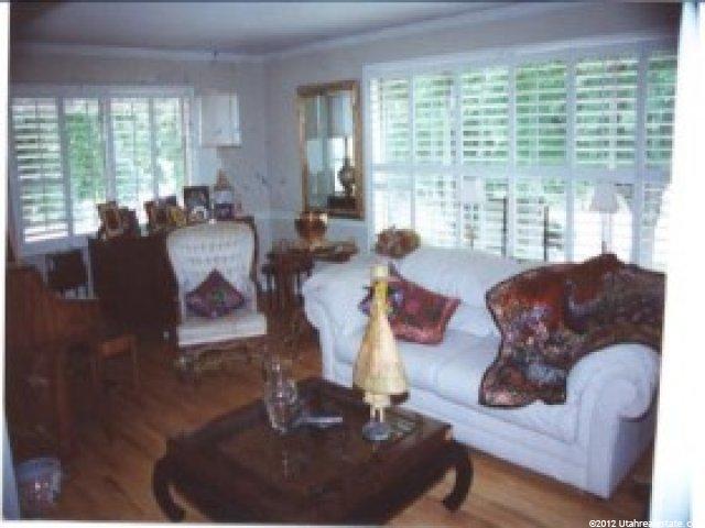 4409 S 2300 E, Holladay, UT 84124 — photo 4