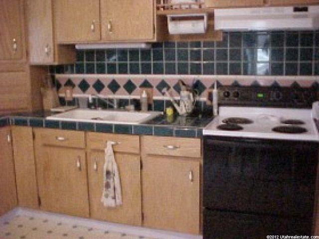 1872 N 250 W, Sunset, UT 84015 — photo 4