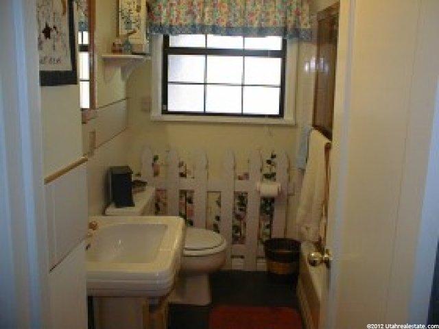 2460 Pierce Ave, Ogden, UT 84401 — photo 6