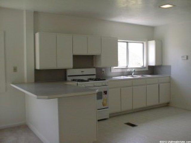 2877 Pingree Ave, Ogden, UT 84401 — photo 2