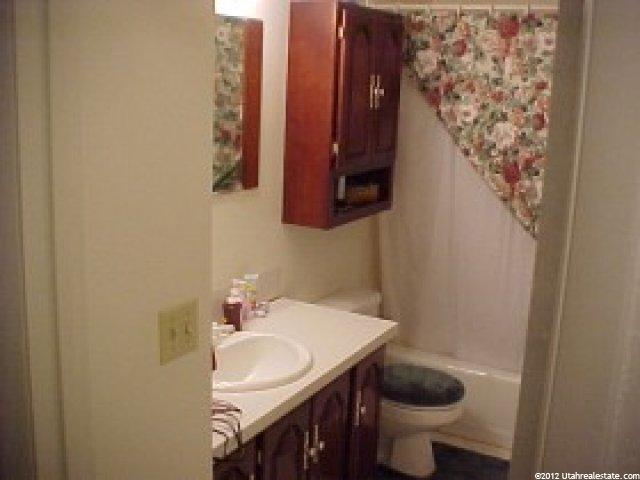 711 W 2350 N, West Bountiful, UT 84087 — photo 6